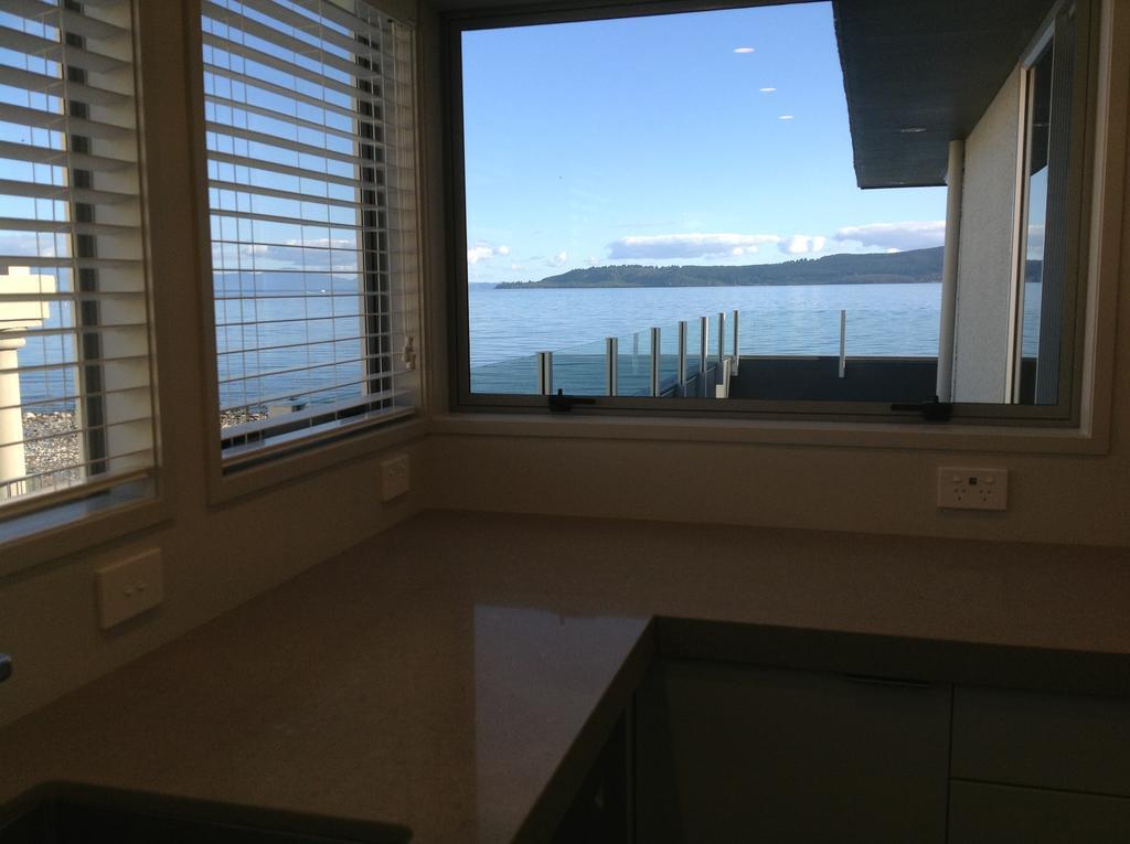 The Cove- On The Lake Taupo Bagian luar foto
