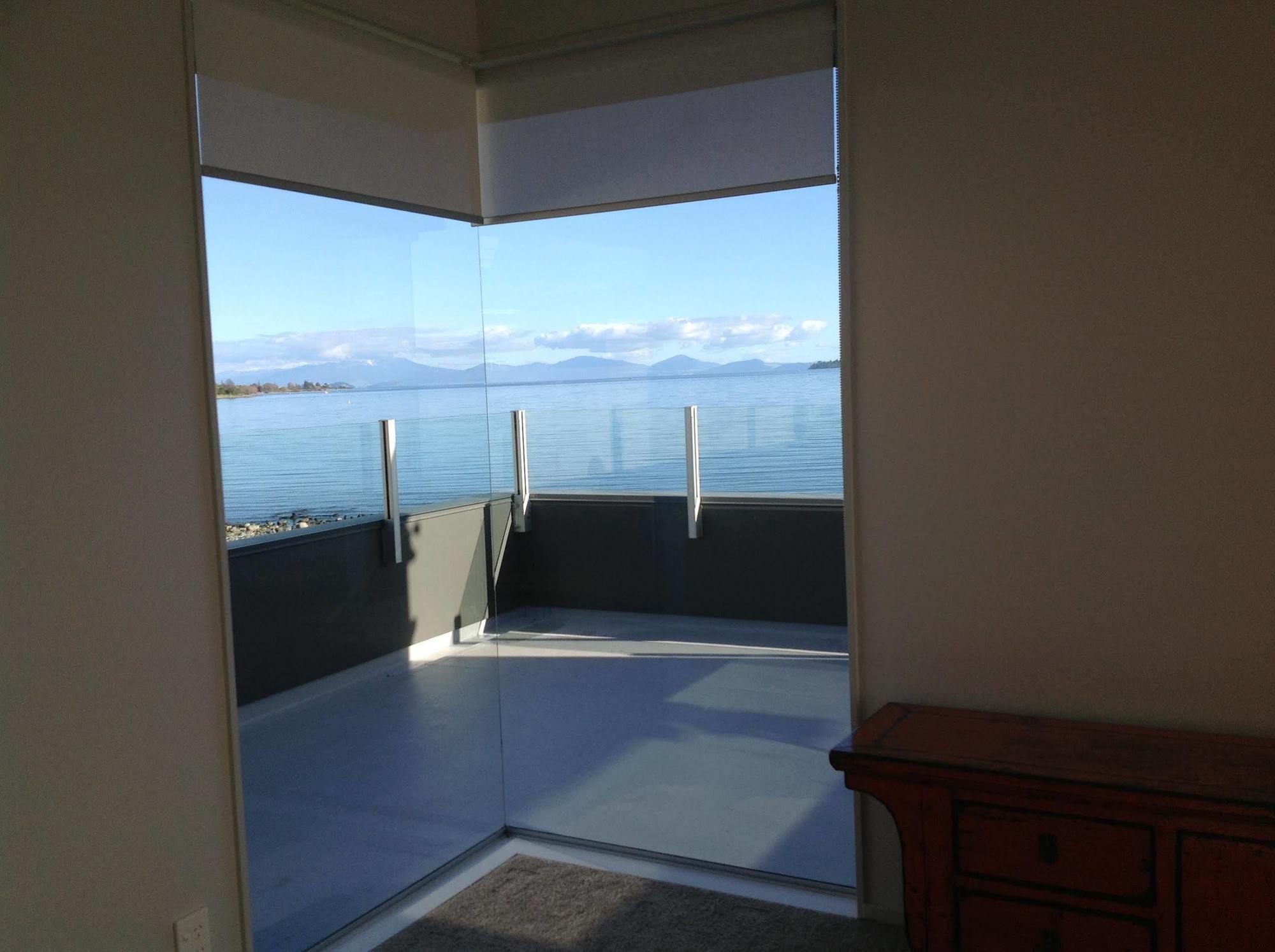 The Cove- On The Lake Taupo Bagian luar foto